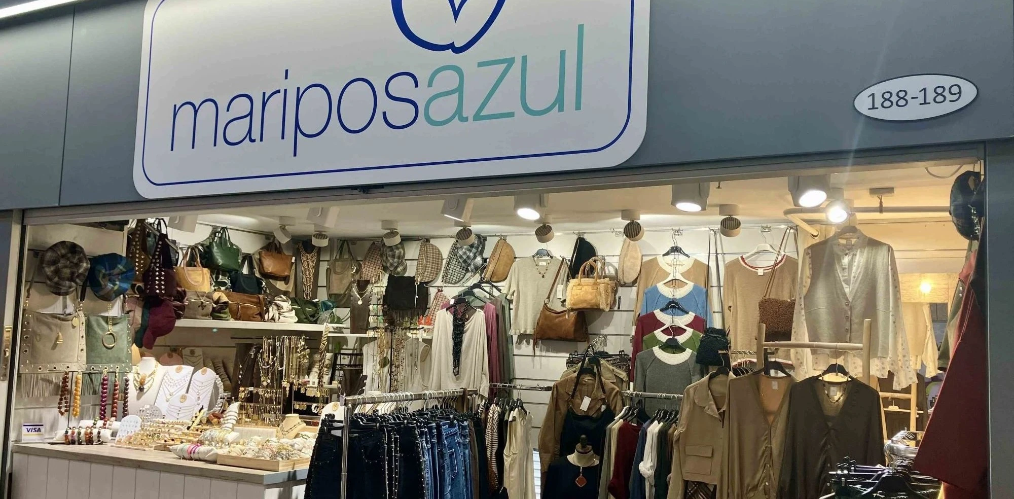 mariposazul, tienda de bisuteria en acero en el Mercat de Sant Antoni
